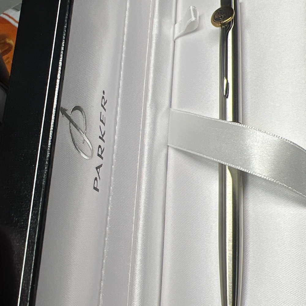 Kroger Employee Parker Pen w/ Box Black Ink Employee Gift J1 - Picture 3 of 5